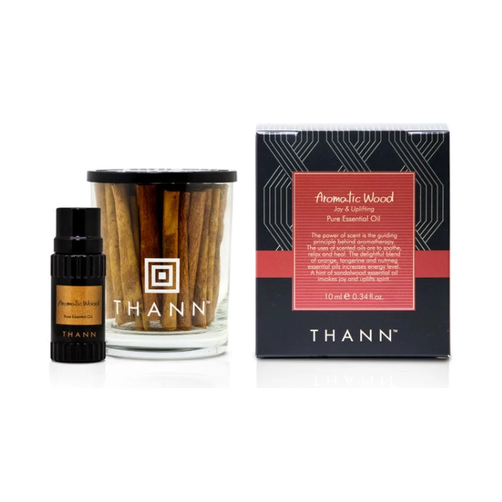 THANN Aromatic Wood Essential Oil 10 ml – esenciální olej do difuzéru